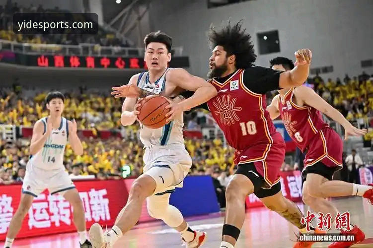 CBA季后赛最新动态：山西97-94横扫青岛晋级八强，亿德体育平台观赛体验全面升级